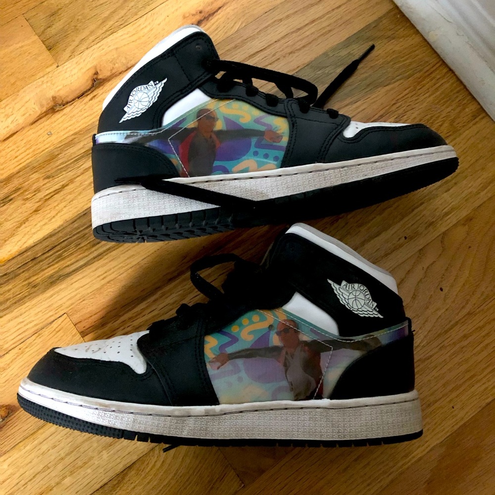 Jordans size 4.5Y, 6.5 womens